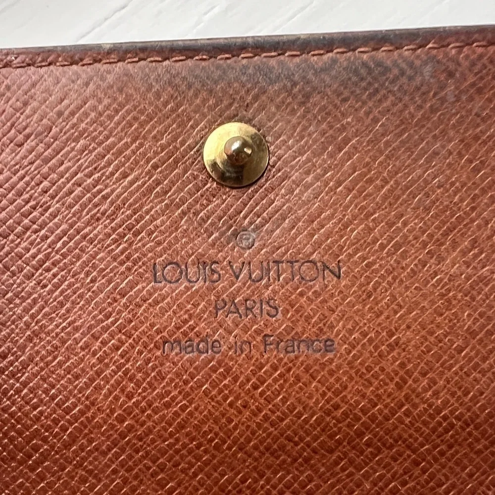 Louis Vuitton Brown Monogram Wallet - Picture 7 of 8